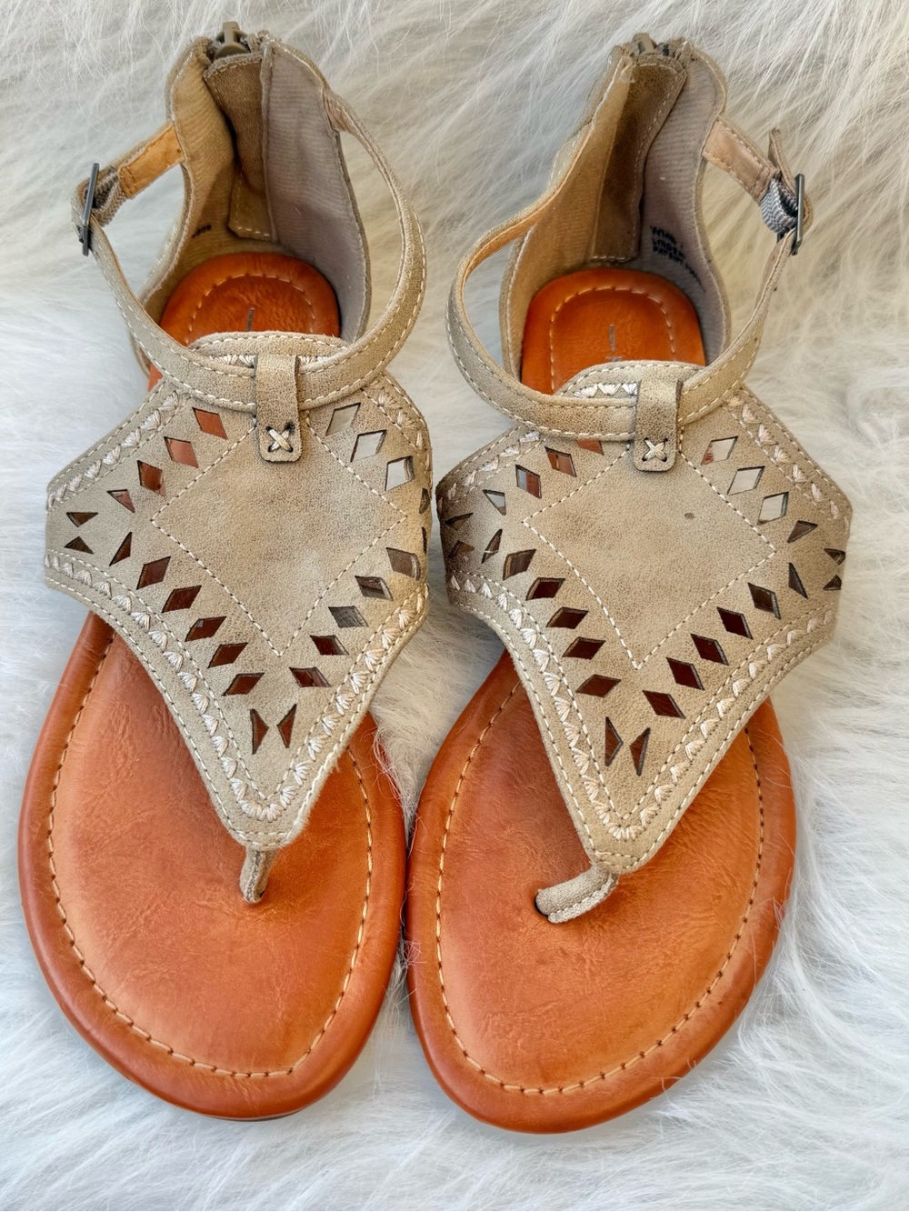 Report Lindsay Taupe Laser Cut Thong Sandals | Women’s Size 7 | NWOB